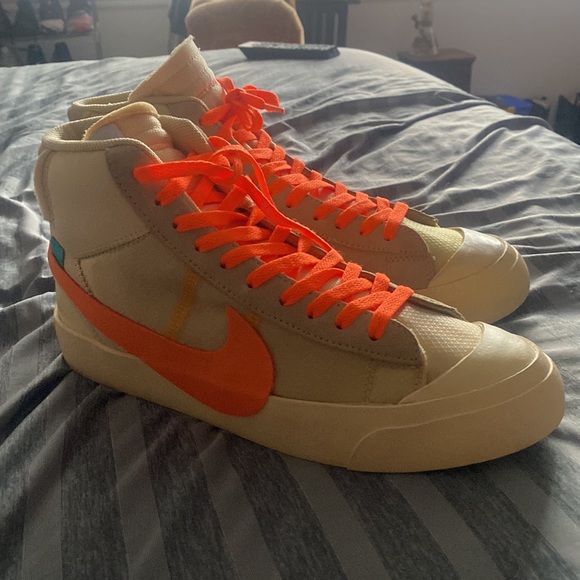 Nike X Off-White
The 10: Blazer Mid "All Hallows Eve" sneakers - Picture 4 of 7